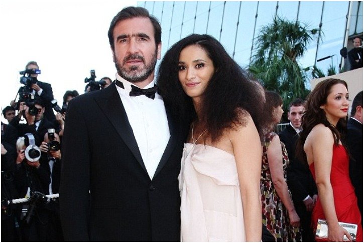 Avec qui Eric Cantona est-il en couple ?