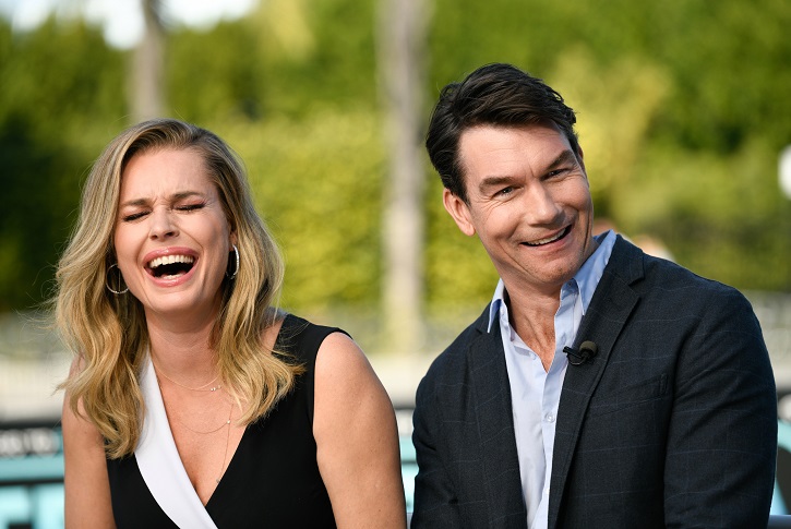 Jerry O'Connell And Rebecca Romijn Visit Extra