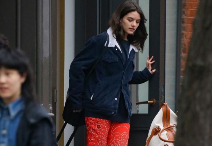 Suri Cruise out for holiday weekend with mom, Katie Holmes