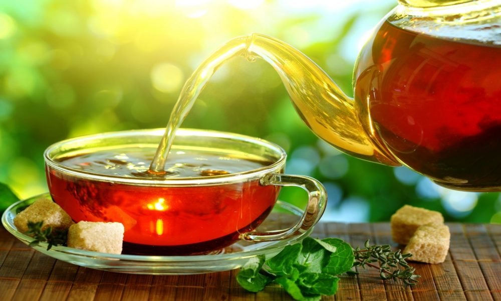 Вкусный чай песня. Салям далям чай. Чай моча. Какой чай помогает проснуться. Травяной чай микс релакс польза вред.