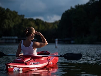 woman kayaking